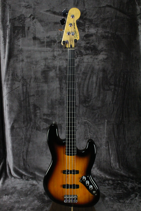 2015 Squier Fretless Jazz Bass